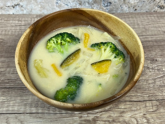 (S)Frozen Pumpkin and broccoli soy milk soup